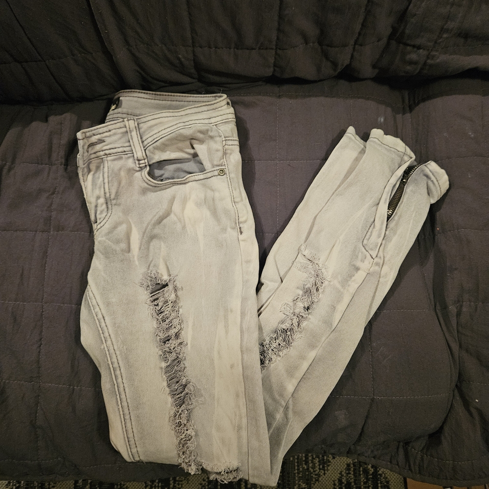 Lovesick Light Gray Distressed Skinny Jeans